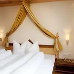 Апарт-отель Romantica Schloessl 4*