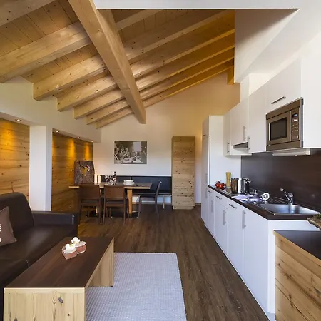 Romantica Schloessl Aparthotel Fiss