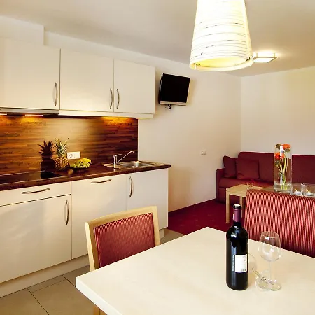 Appart hôtel Romantica Schloessl 4*