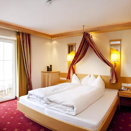 Romantica Schloessl Aparthotel 4*