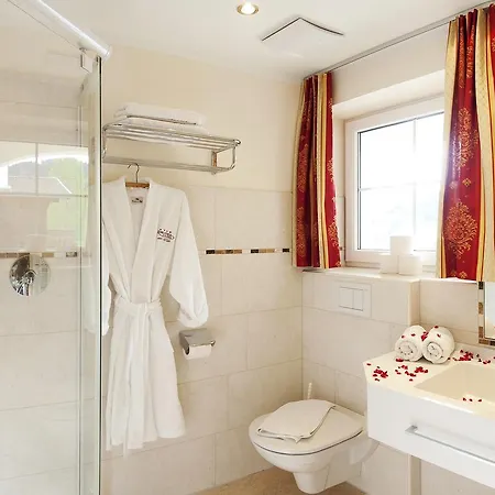 Romantica Schloessl Aparthotel 4*