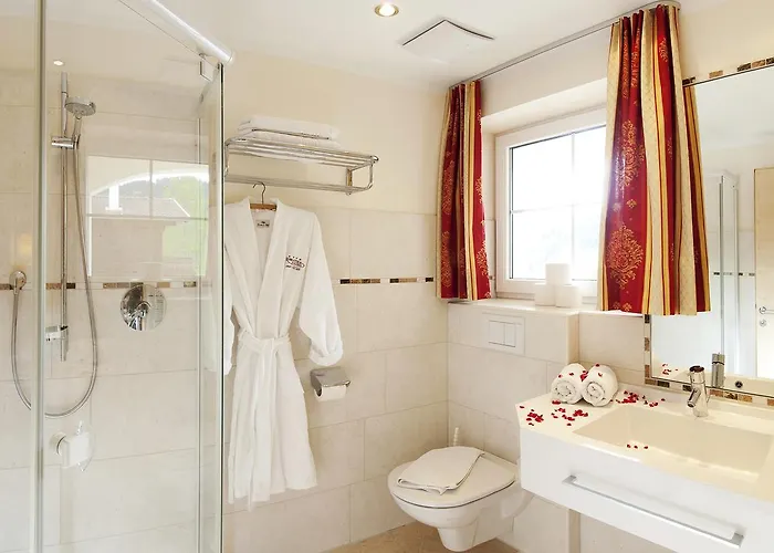 Romantica Schloessl アパートホテル 4*