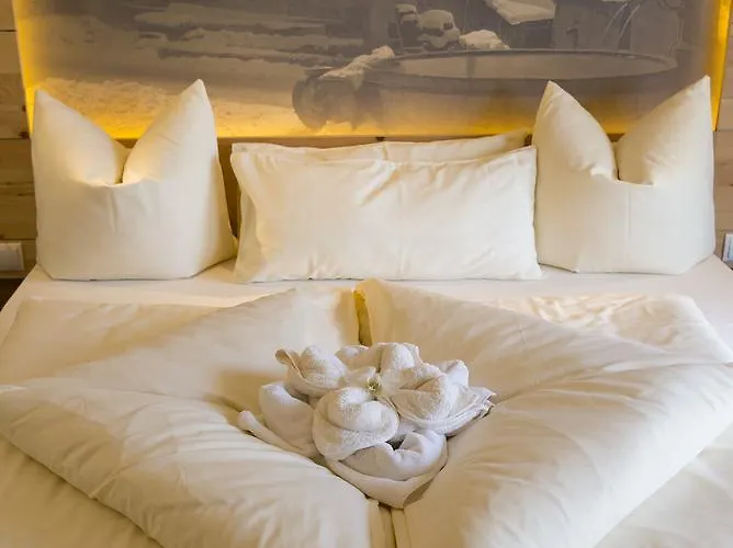 Romantica Schloessl アパートホテル 4*