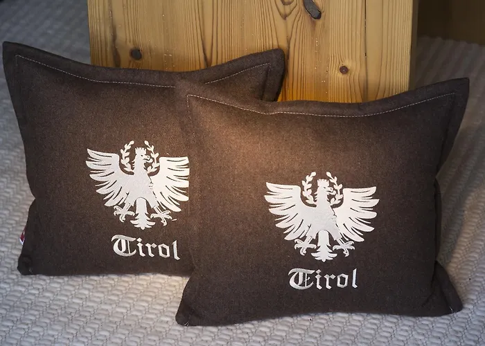 Romantica Schloessl アパートホテル 4*