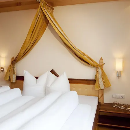 شقة فندقية Romantica Schloessl 4*