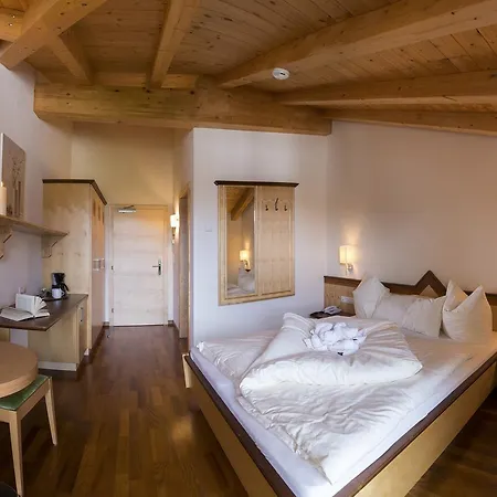 Romantica Schloessl 4*