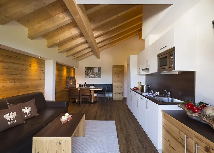 Romantica Schloessl Apartmanhotel Fiss