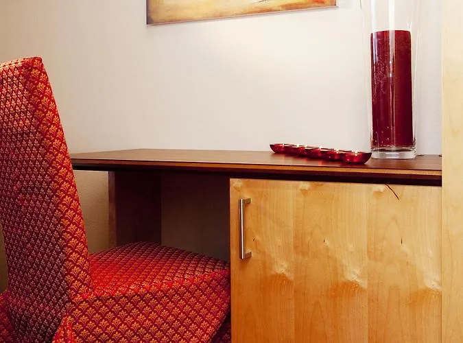 Romantica Schloessl Apartmanhotel Fiss